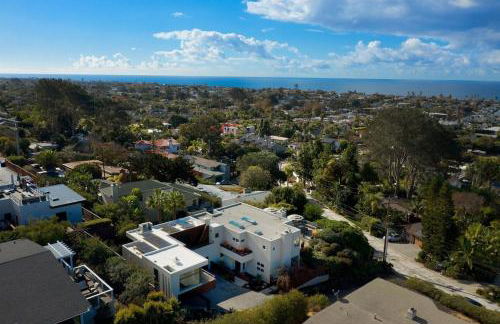 Grandview Getaway, Luxury 4BR, Ocean View, Fire Pit - Foto 14