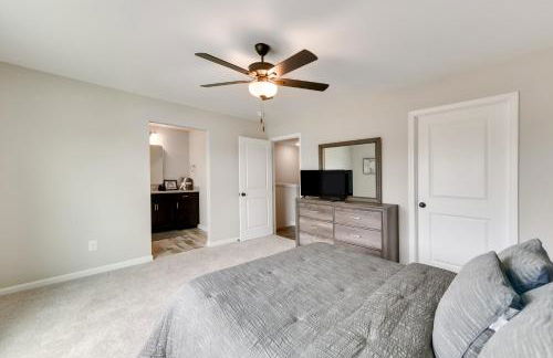 5 Mi to Auburn University Sleek Townhome with Patio - Photo 15