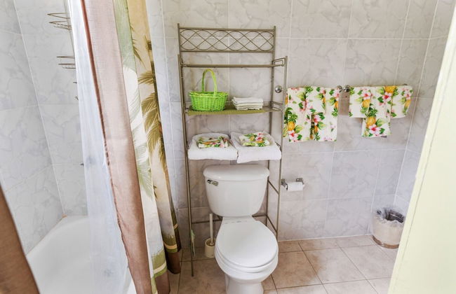 YanceyLargoEstate 2BR Villa w/Mountain Views by RedAwning - Foto 11