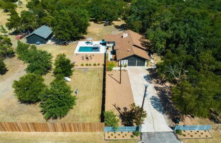 Hot Tub Pool + Firepit + Gameroom ~ Guesthouse - Foto 9