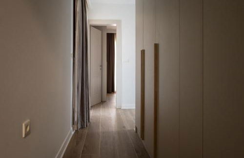 Majestic Manor with outdoor Jacuzzi by 8essentially - Foto 16