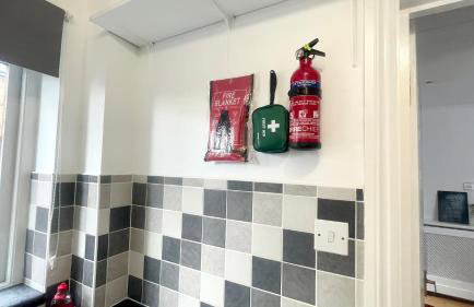 Amazing Location - City of London- 2 Bedroom Stunning Canal View House With Private Garden,Parking & Balcony - Foto 38