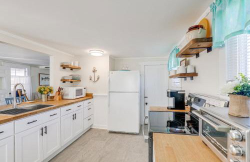 Plum Island Retreat about 1-Block Walk to Beach! - Foto 13