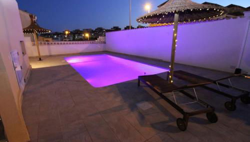 5 Bedroom, Luxury Villa - Heated Pool - Foto 4