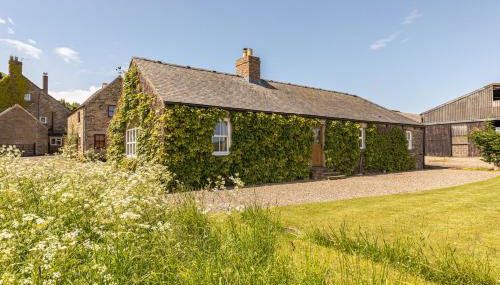 Swallows’ Barn - Photo 4