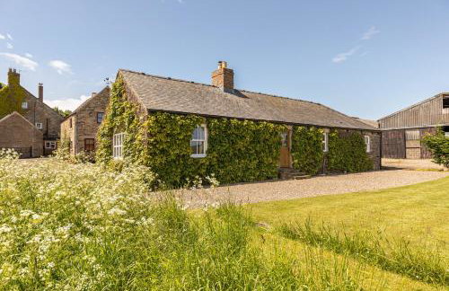 Swallows’ Barn - Photo 4