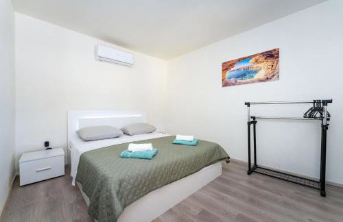 MY DALMATIA - Holiday home Burgija with private swimming pool - Foto 28