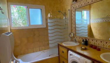 Maison 300 m de la plage avec un bel extérieur - Foto 5