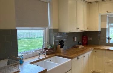 Waterditch Farmhouse - Photo 14