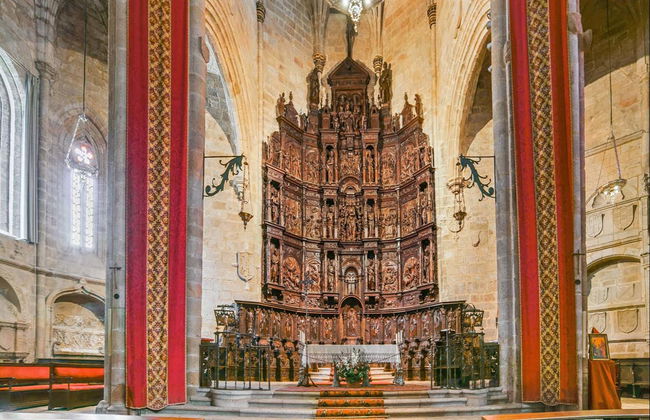 Entrada a la Concatedral de Cáceres - Foto 3