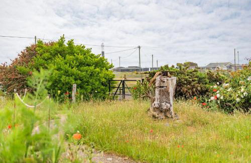 West Cottage by Bloom Stays - Photo 36