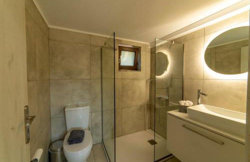 Emmy Villa - Photo 27