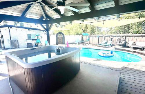 Half ACRE Lux Pool SPA with FIREPIT ARCADE Grill Sleeps 40 - Foto 54