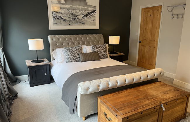 Luxurious Victorian Villa With Parking, Sleeps six - Photo 5