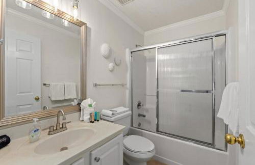 Steps Away-Game Room-Comm Pool-Golf Cart Deals - Foto 42