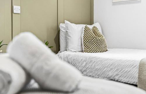 3-BR Luxe Cowes Cottage Harbour Views, Sleeps 6, with Private Garden - LONG TERM STAY WINTER SPECIAL OFFER AVAILABLE! - by Blue Puffin Stays - Foto 19