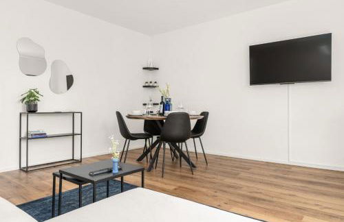 BLU APARTMENT -modern interior design in city centre- close to HBF & Uni - Foto 13