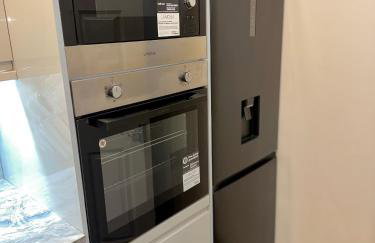 Luxxe House with Hot tub and Pool table - Photo 33