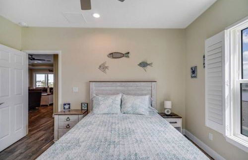 Spacious Home With Heated Pool! Sleeps 15! Billiard table! - Foto 23