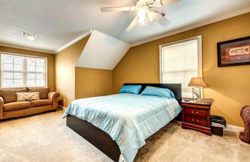 Lakefront Sparta Retreat with Dock and Game Room - Foto 21