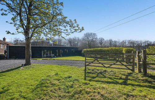 3 Bed in Staplecross oc-rh1162 - Photo 32