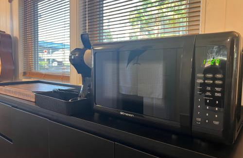 Charming Romantic Lakefront Cottage or Guest Room Depending on Availability Near Golf - Foto 38