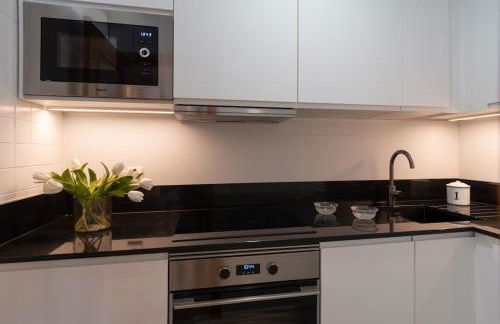 Vivienda con zona de trabajo, piscina y parking - Foto 10