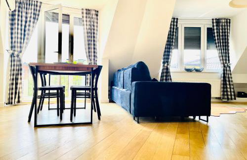 Villa Piano Warszawa Piaseczno - dwie sypialnie, salon, garaż - 20 min od Lotniska Chopina - Foto 4