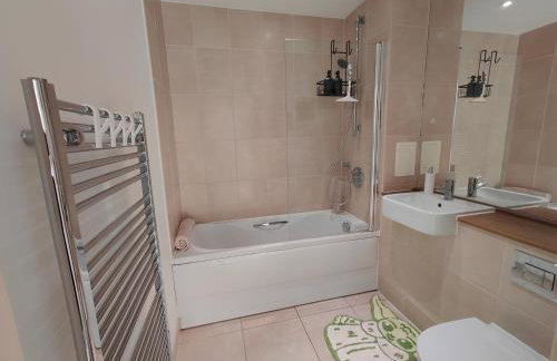 GioGio - Comfortable Stratford Flat with Stunning Views - Foto 5