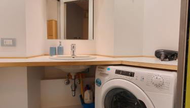 Milano Center Apartment in Shopping and living Area with AC, Wifi, steps from M1 and Airport and Fiera Milano link - Foto 5