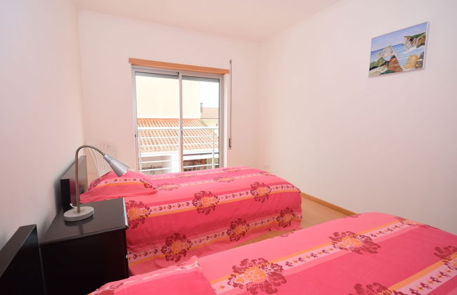 Modern Villa in Sao Martinho do Porto With Swimming Pool - Photo 8