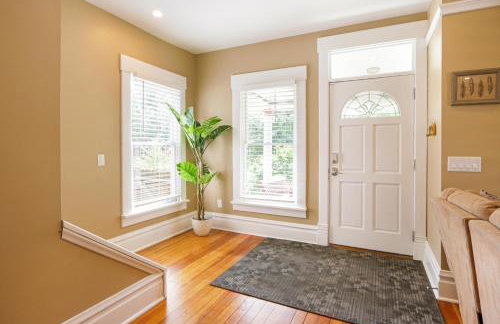 Home with Garage, Hot Tub, near OSU & Short North - Photo 12