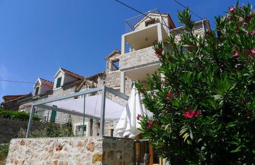 Stone House Nana - Photo 3