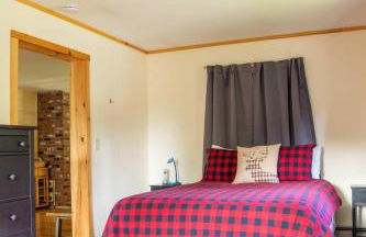 Cozy Cabin in Stratton Mountain & Mount Snow 10min - Photo 28