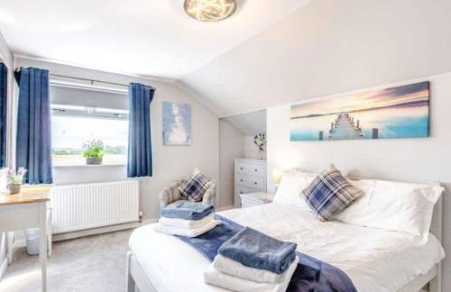 Tigh Na Mhor , Hot Tub , Games Room , 5 Bedroom ,Sleeps 13 , Large Villa - Photo 28