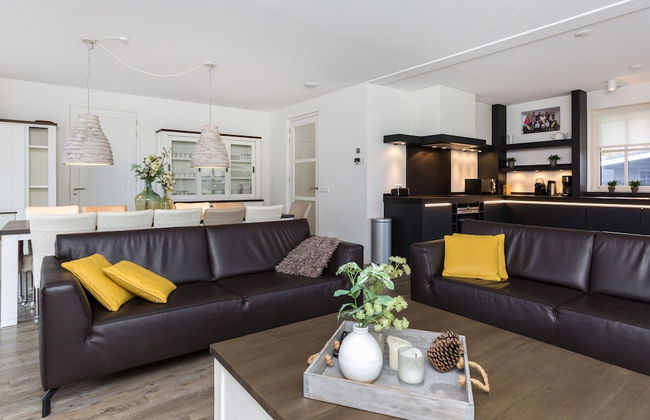 Luxury Villa With Sauna and Jacuzzi at the Lake - Foto 73