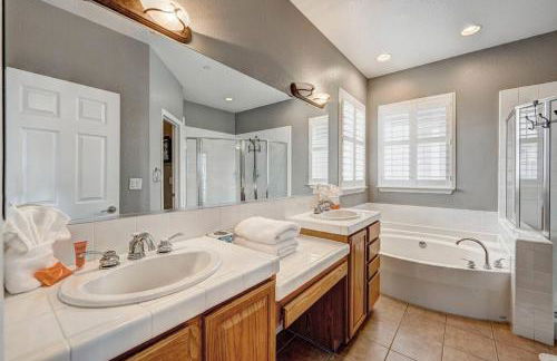 Marina Escape-Lake-Family-Fishing-Casino - Photo 31