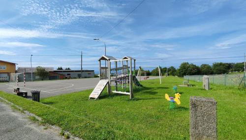 Espaciosa casa rural reformada junto al mar - Foto 4