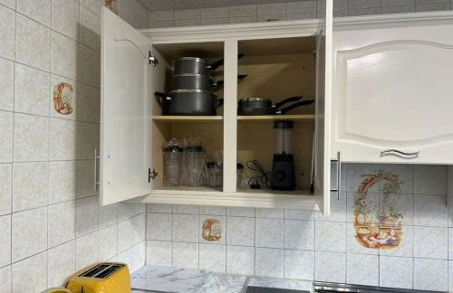 Abdul's Apartment BGH Free Parking - Foto 22