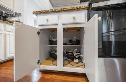 Elegant Retreat Spacious with Outdoor Fireplace - Foto 13