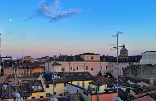 Dimora Pasolini , Stylish Two Bedroom Apartment in the Historic Center - Foto 33