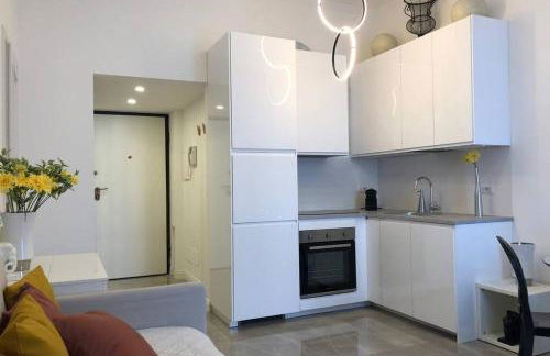 Casa Alberto da Giussano, elegante bilocale in centro con balcone sul parco - Foto 13