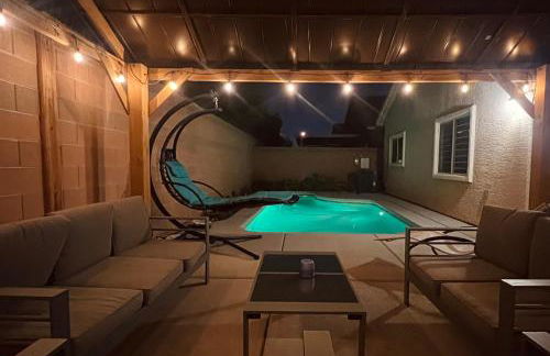 Family Friendly Contemporary House with Pool - Foto 2