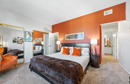 Beverly Hills 2 bed 2 bath Penthouse with Den and Parking 414 - Photo 30