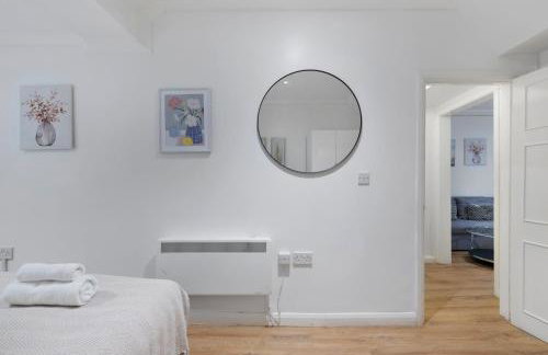 2 Bed Piccadilly Apartment 4 - Photo 10