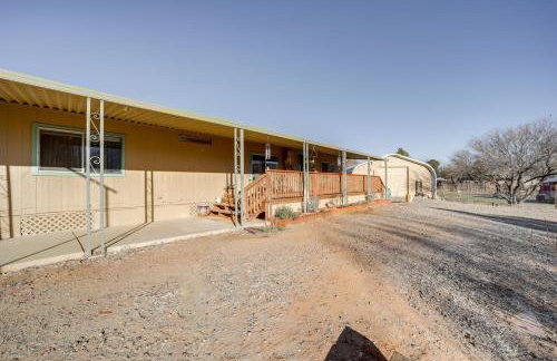 Near Hiking and Wineries Charming Camp Verde Home! - Foto 24