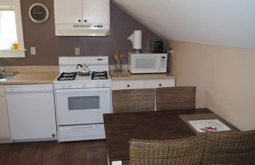 The Cute & Cozy - Upper Apt - Great Location! - Foto 19