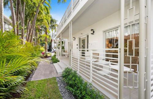Lux Designer Apt 2BR and 2BA in the Heart of MIA Beach - Foto 17