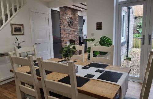 4 Bed Townhouse-sleeps 7-garden-pets-valley View - Foto 9