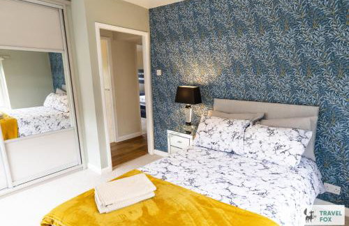 Smithy Bank Cottage - with free parking! - Photo 49